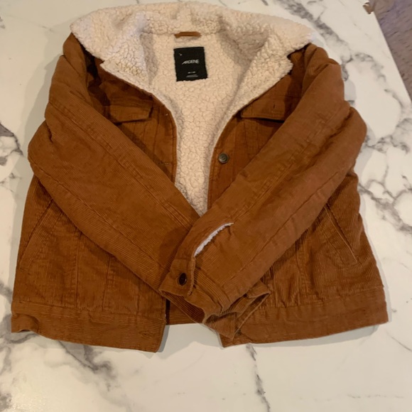 A brown coat from Ardene size medium four pockets - Picture 2 of 6